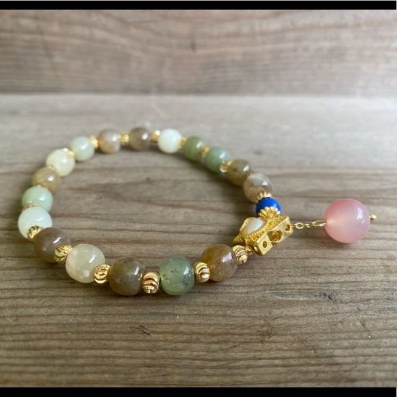 JADE Adjustable Bracelet - Picture 3 of 3